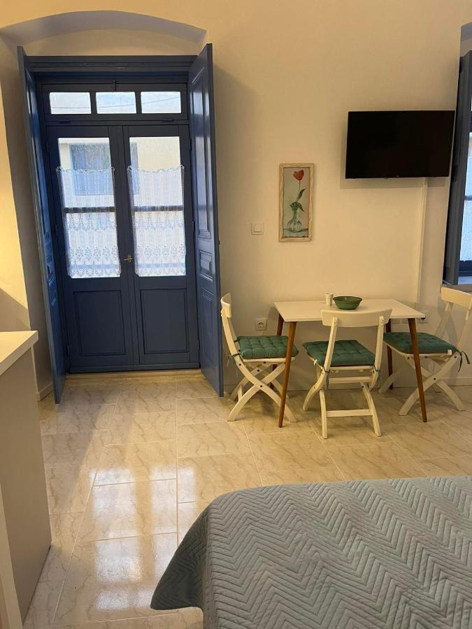 Almira Studios And Apartments Agia Marina  Buitenkant foto