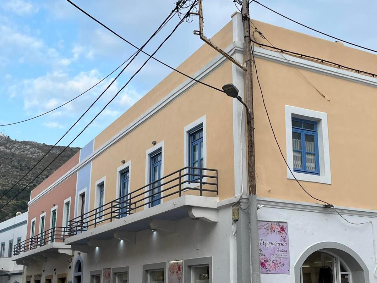 Almira Studios And Apartments Agia Marina  Buitenkant foto