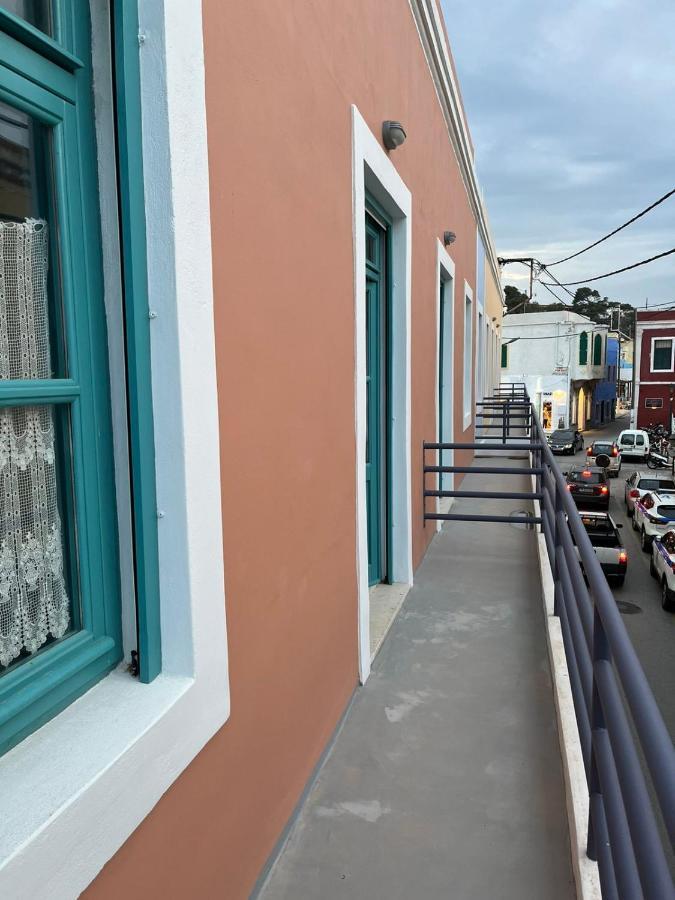 Almira Studios And Apartments Agia Marina  Buitenkant foto