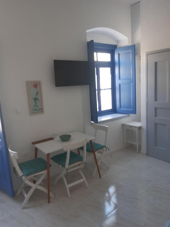 Almira Studios And Apartments Agia Marina  Buitenkant foto